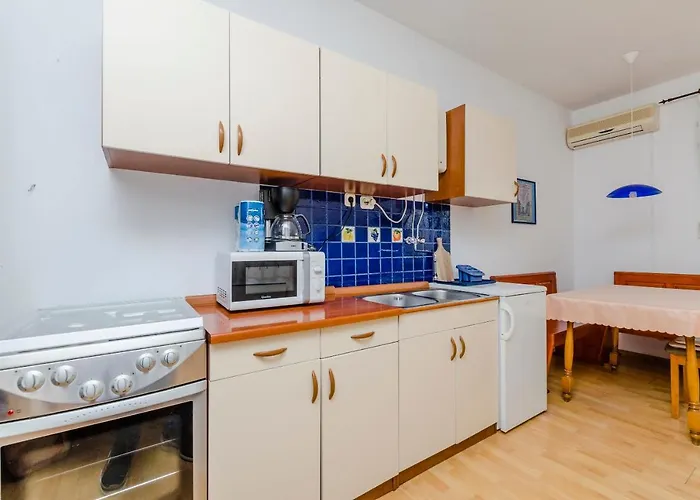 Katja *